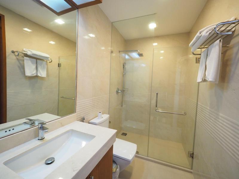 Q Conzept Condominium image