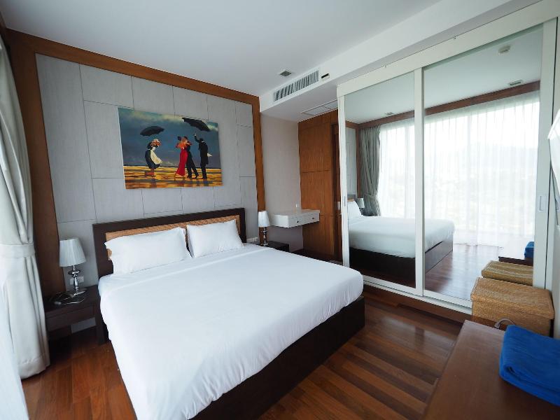 Q Conzept Condominium image