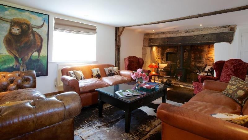 Eckington Manor image