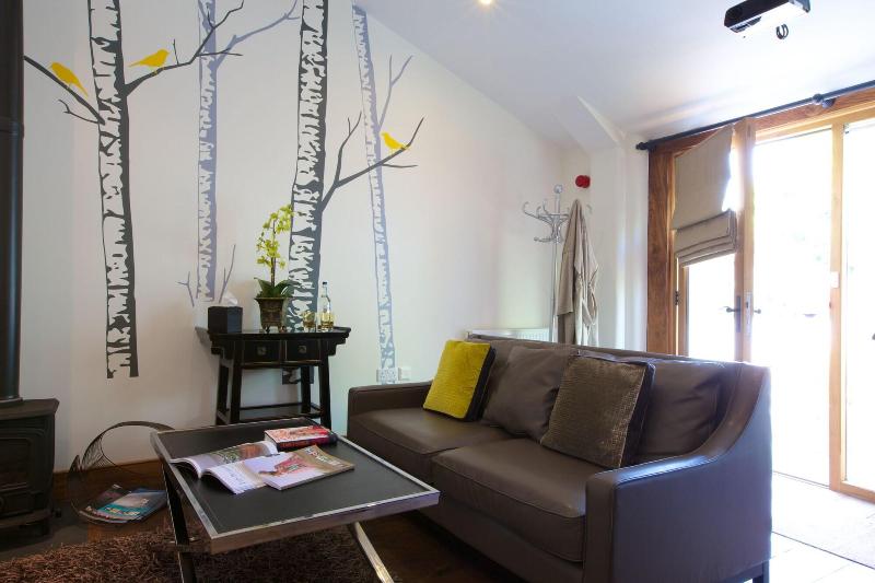 Eckington Manor image
