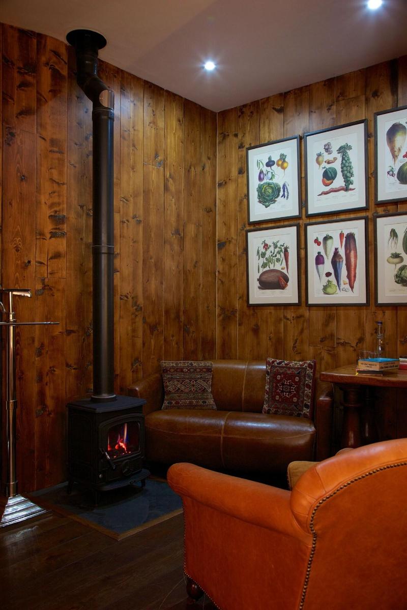 Eckington Manor image