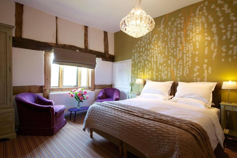 Eckington Manor image
