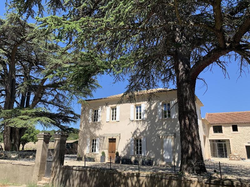 Le Mas Aux Cedres image