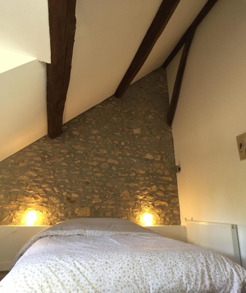 Domaine Des Trois Cha Teaux image