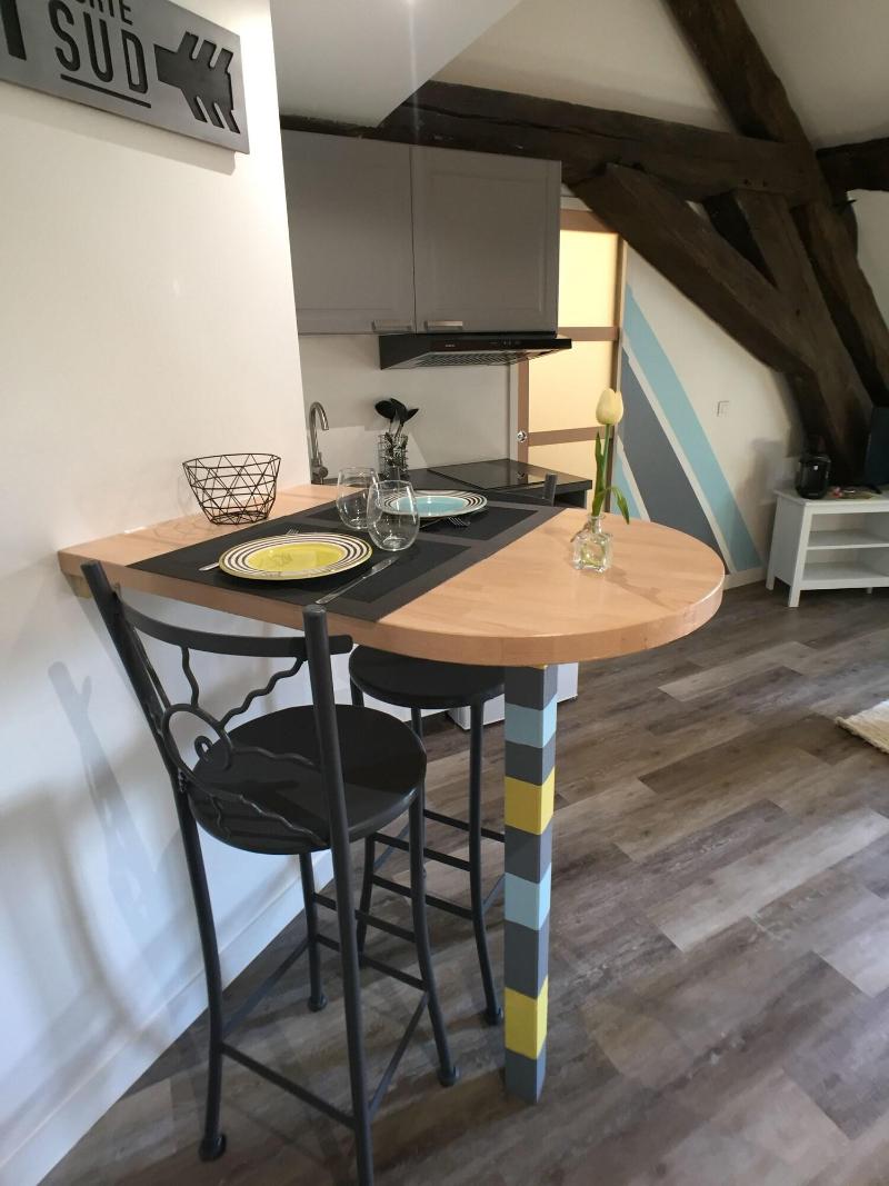 Domaine Des Trois Cha Teaux image