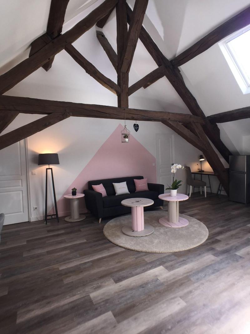 Domaine Des Trois Cha Teaux image