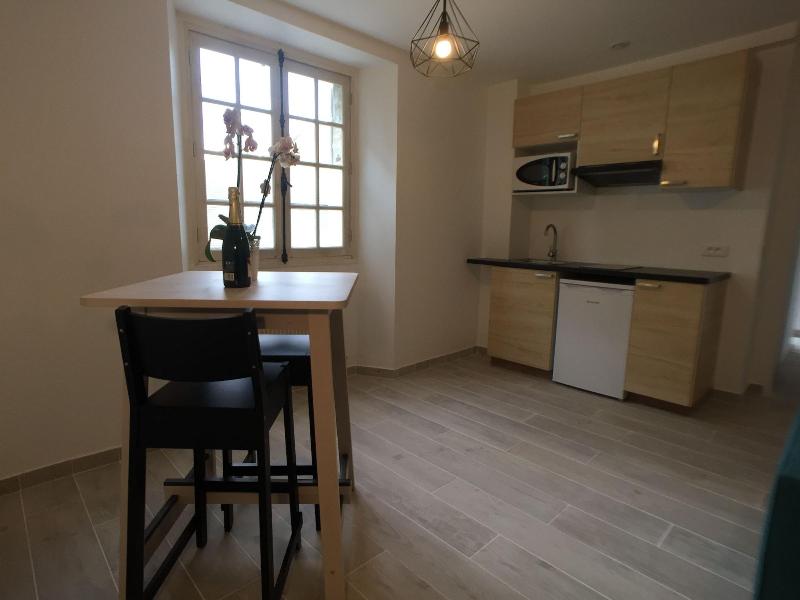 Domaine Des Trois Cha Teaux image