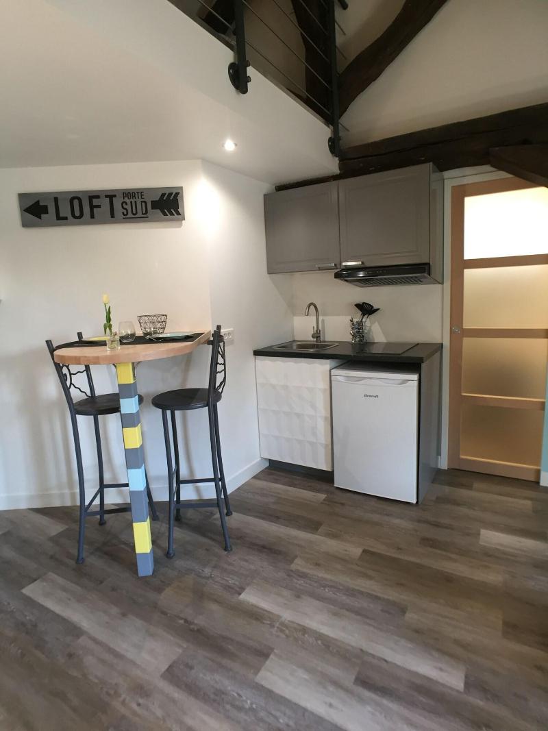 Domaine Des Trois Cha Teaux image