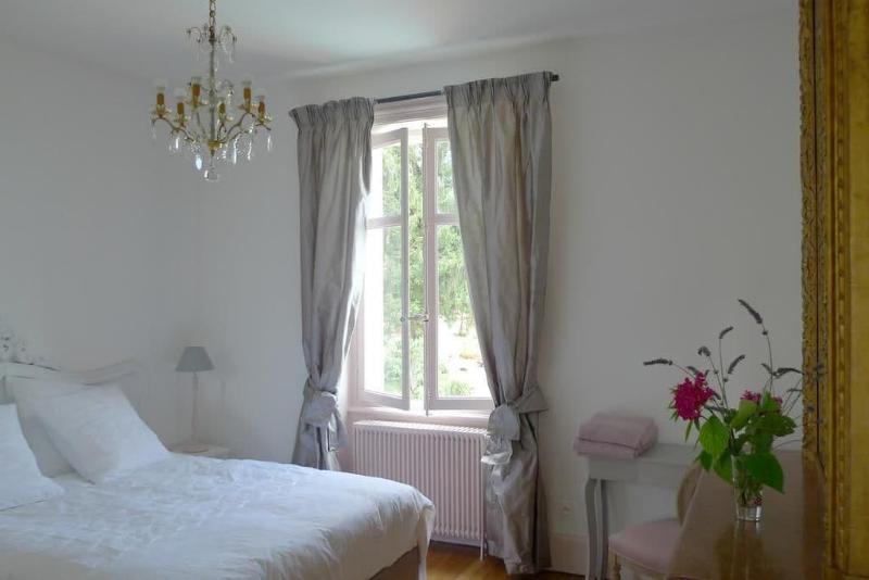 Le Clos Des Fayettes image