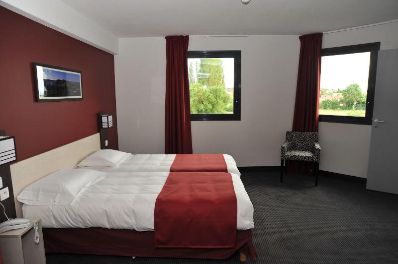 Hotel Akena La Ferta Bernard image