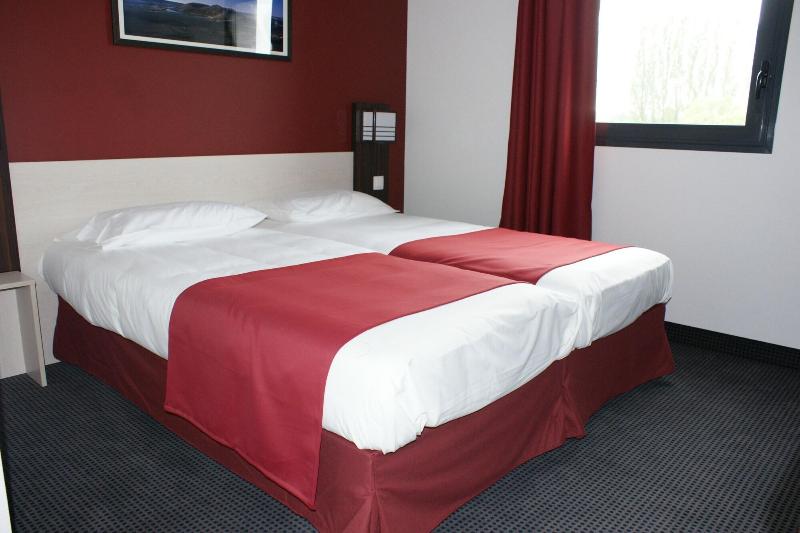Hotel Akena La Ferta Bernard image