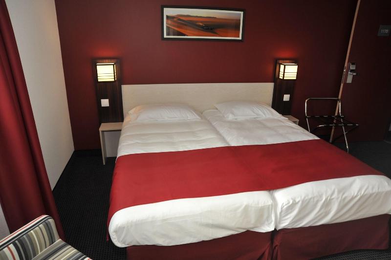 Hotel Akena La Ferta Bernard image