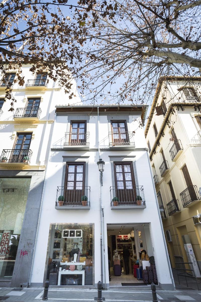 La Casa De La Trinidad Suites image