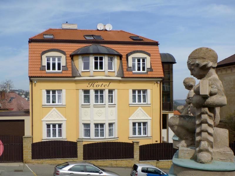 Hotel Garni Rambousek image