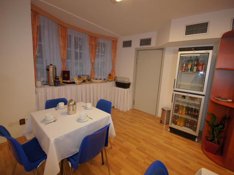 Hotel Garni Rambousek image