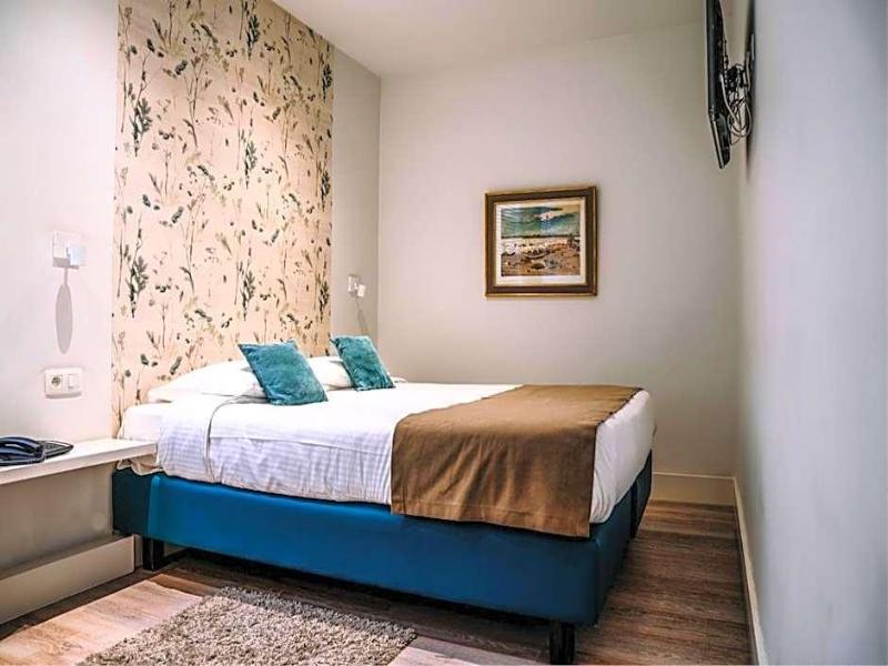 Hotel Les Eleveurs image