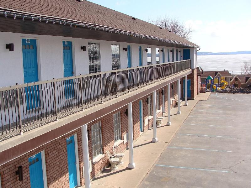 Leisure Inn