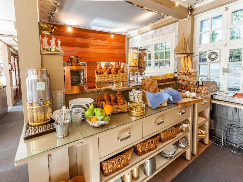 Boat Hotel De Barge image