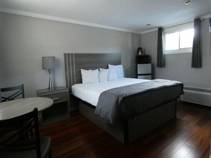 Aquastar Inn