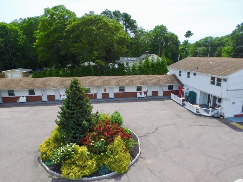 Aquastar Inn image