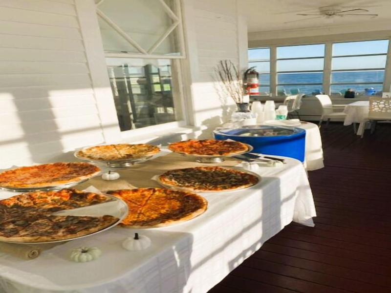 By The Sea Guests Bed Breakfast Suites image