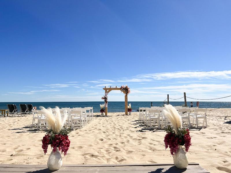 By The Sea Guests Bed Breakfast Suites image