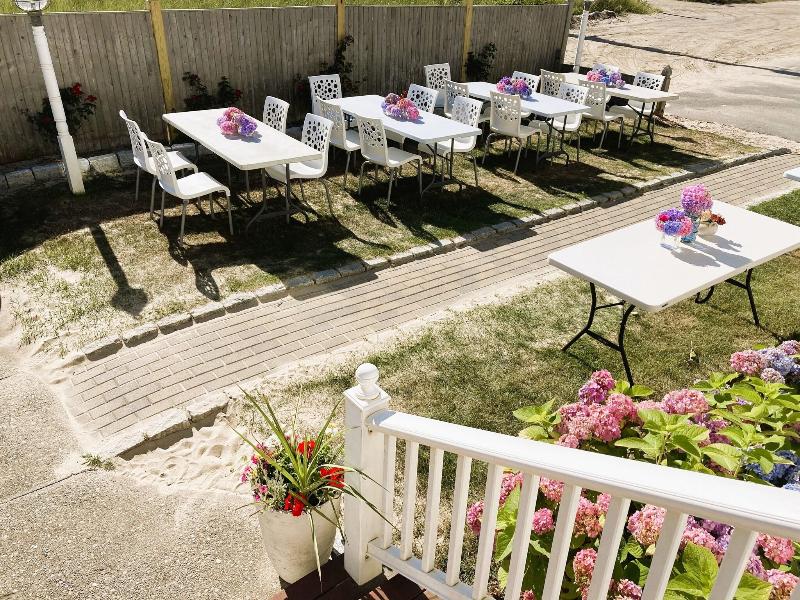 By The Sea Guests Bed Breakfast Suites image