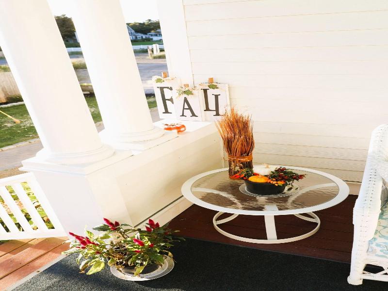 By The Sea Guests Bed Breakfast Suites image