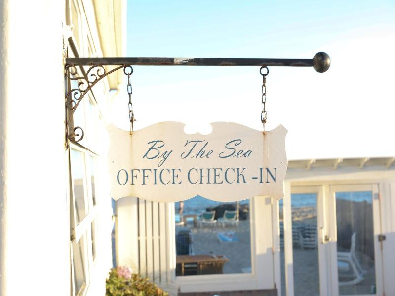 By The Sea Guests Bed Breakfast Suites image