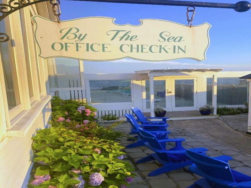 By The Sea Guests Bed Breakfast Suites image