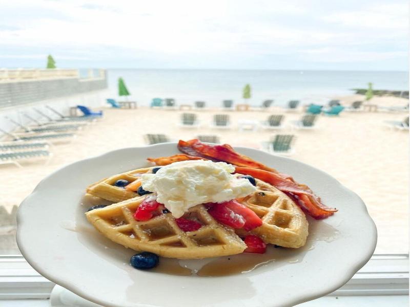 By The Sea Guests Bed Breakfast Suites image