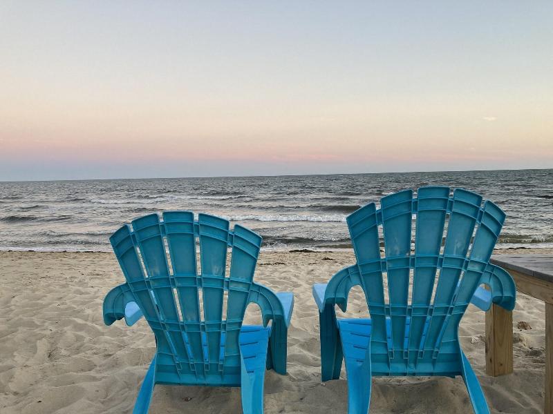 By The Sea Guests Bed Breakfast Suites image