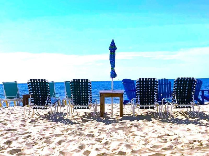 By The Sea Guests Bed Breakfast Suites image
