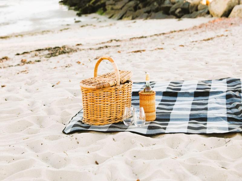 By The Sea Guests Bed Breakfast Suites image