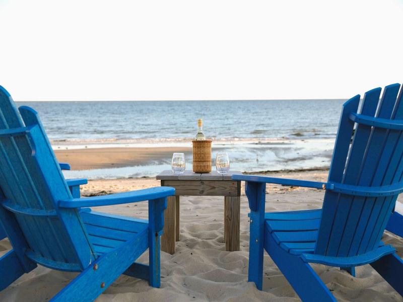By The Sea Guests Bed Breakfast Suites image