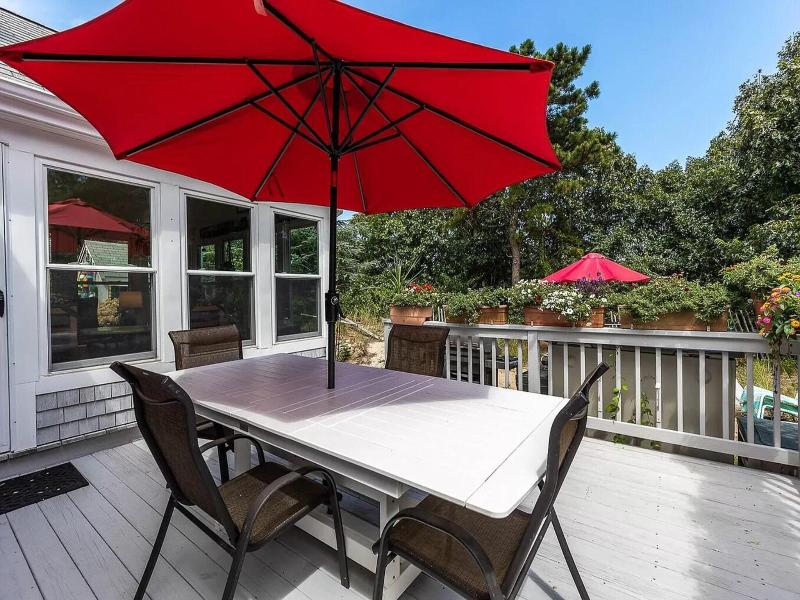 By The Sea Guests Bed Breakfast Suites image