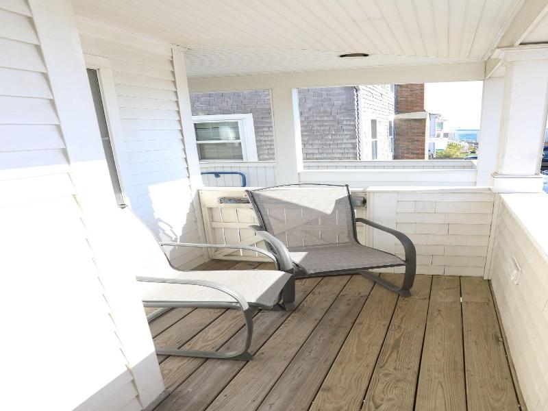 By The Sea Guests Bed Breakfast Suites image