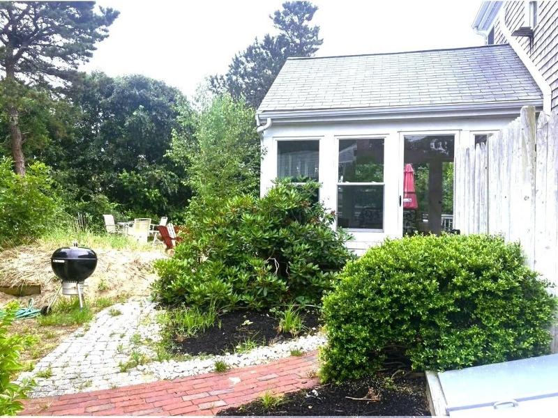 By The Sea Guests Bed Breakfast Suites image