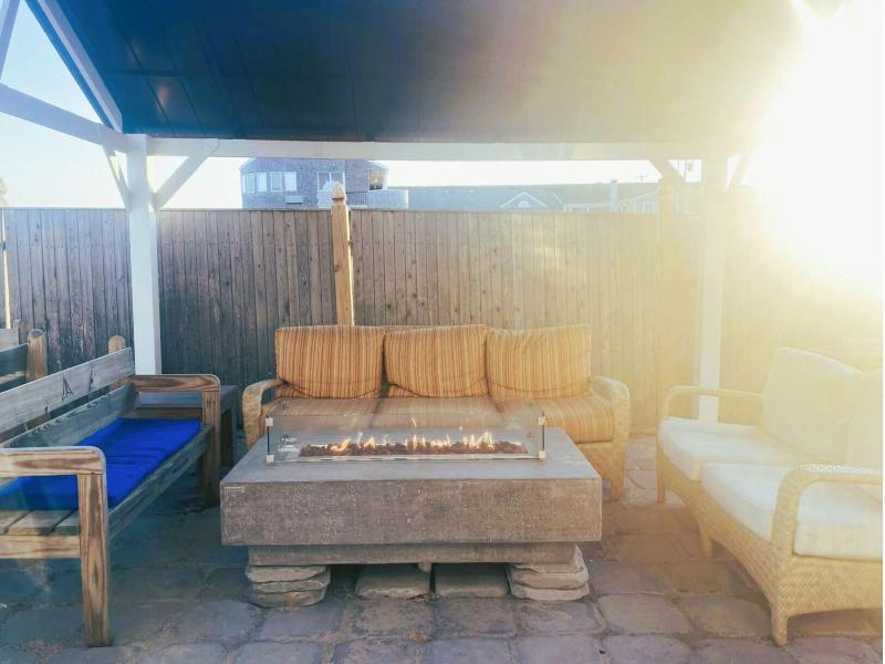 By The Sea Guests Bed Breakfast Suites image