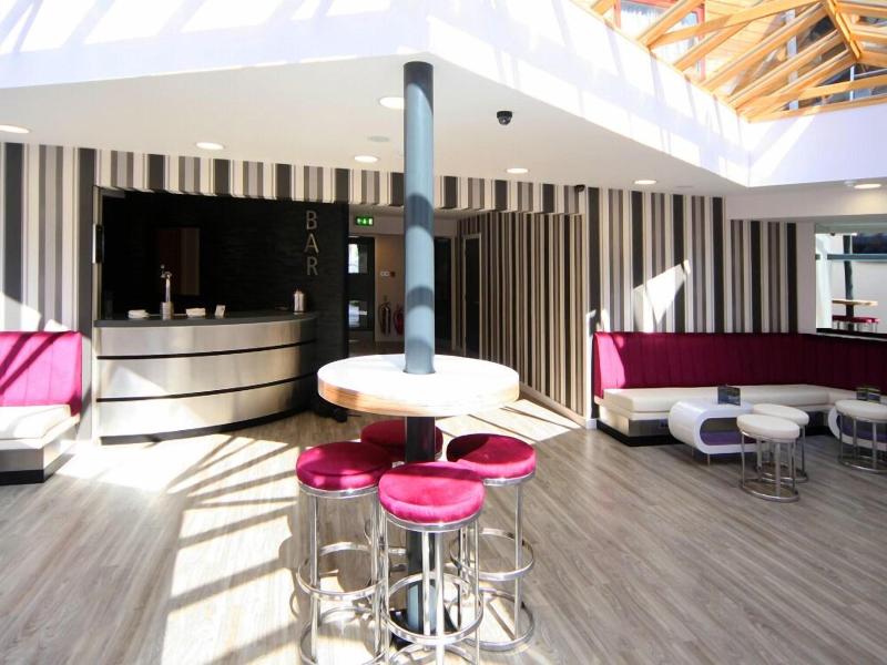 Damon S Hotel image