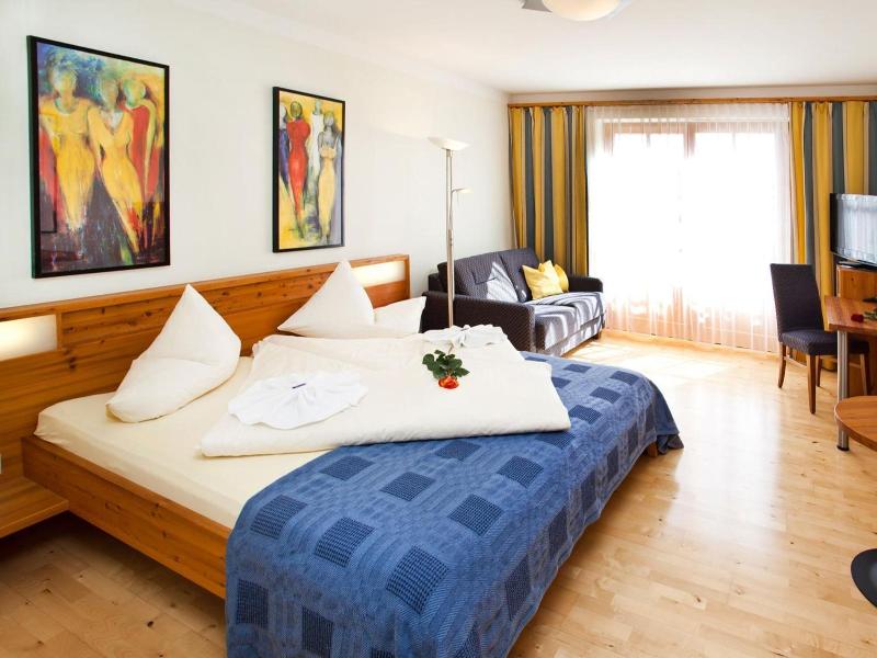 Hotel Binggl image