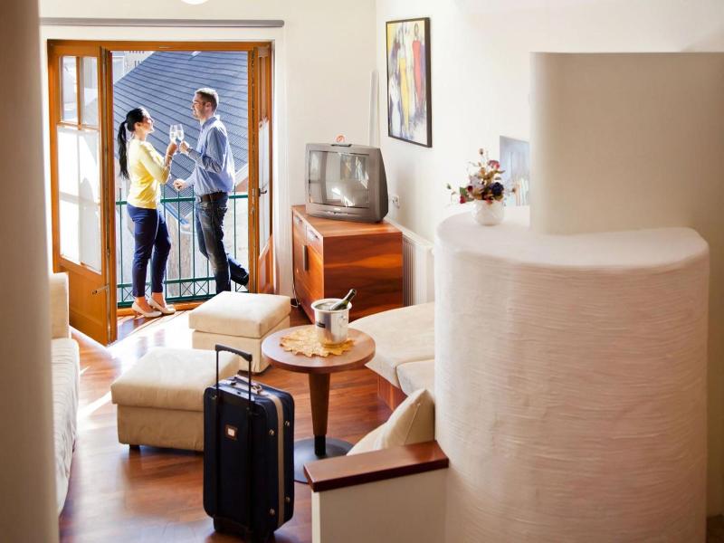 Hotel Binggl image