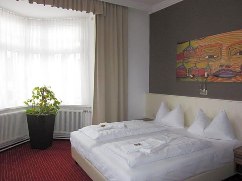 Stadthotel Hauser Eck image