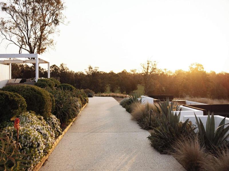 Oaks Ranch And Country Club image