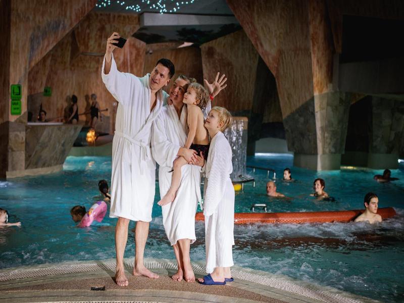 Viiking Spa Hotel image