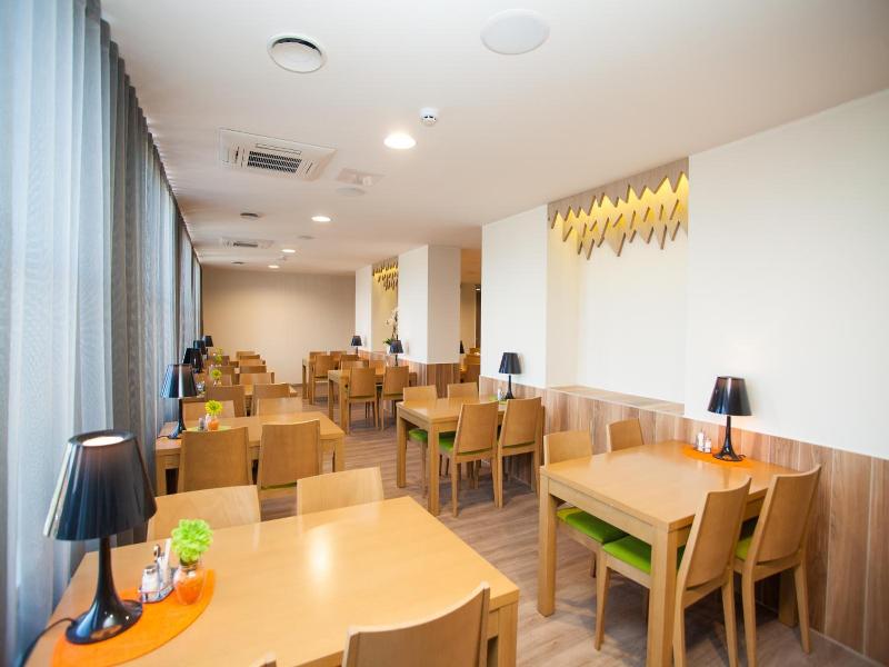 Viiking Spa Hotel image