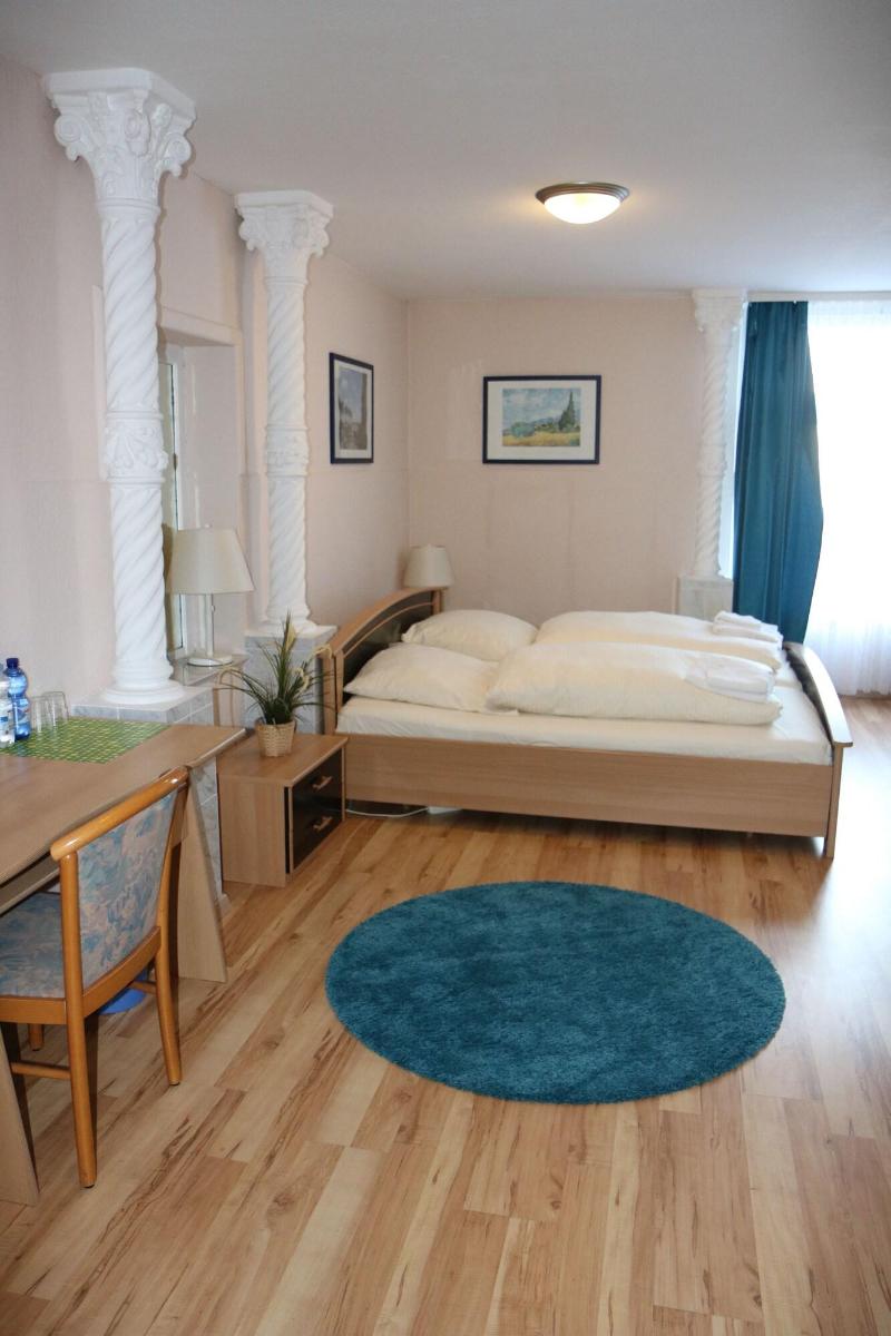 Hotel Apex image