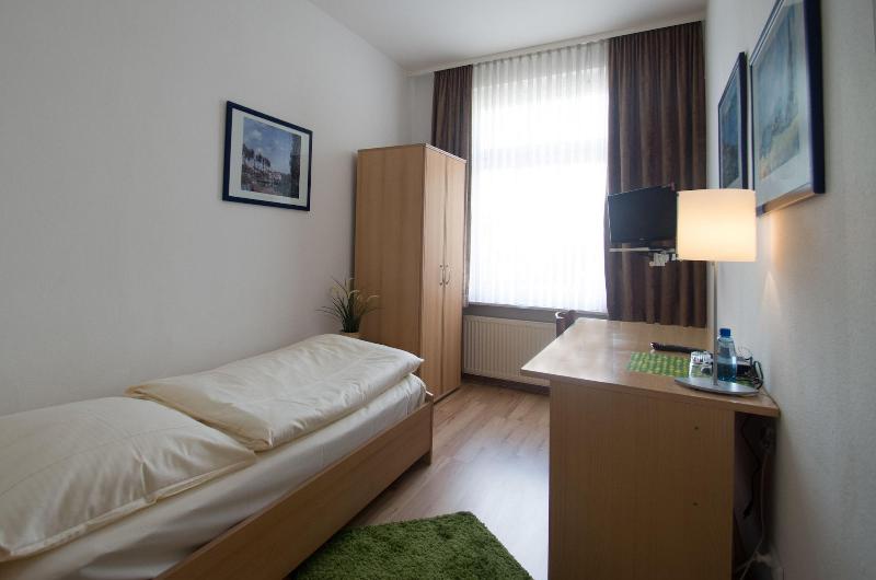 Hotel Apex image
