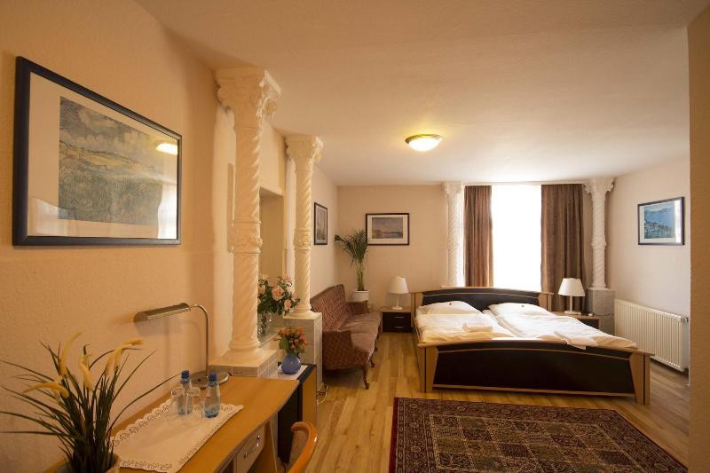 Hotel Apex image