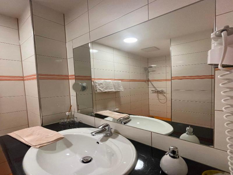 Rothsee Hotel image